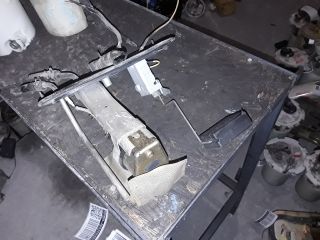 bontott SUZUKI SWIFT II Üzemanyag Szivattyú