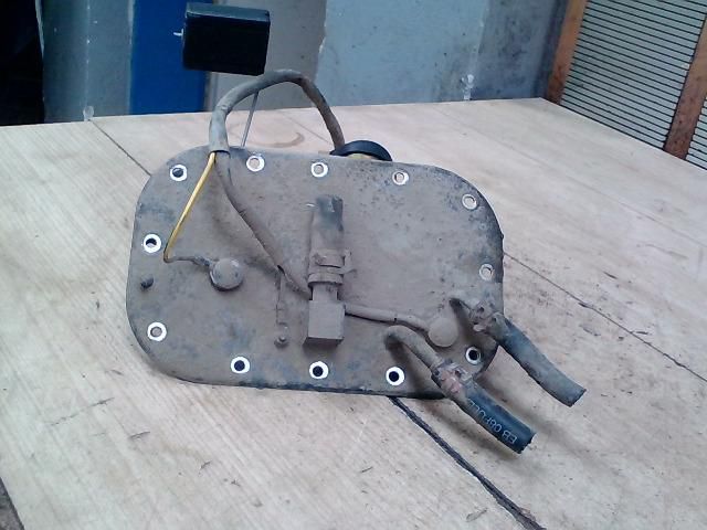 bontott SUZUKI SWIFT II Üzemanyag Szivattyú