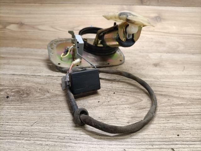 bontott SUZUKI SWIFT II Üzemanyag Szivattyú