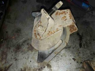 bontott SUZUKI SWIFT II Váltó Tartó Bak (Pozíciófüggetlen)