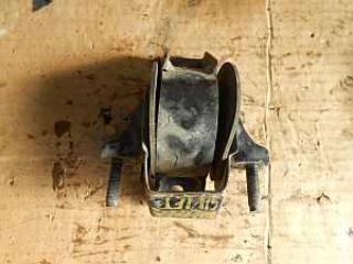 bontott SUZUKI SWIFT II Váltó Tartó Bak (Pozíciófüggetlen)