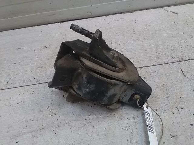 bontott SUZUKI SWIFT II Váltó Tartó Bak (Pozíciófüggetlen)