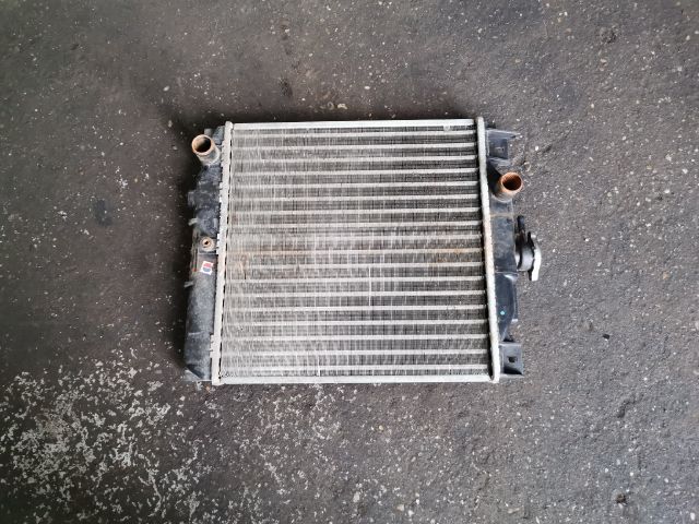 bontott SUZUKI SWIFT II Vízhűtő Radiátor (Nem klímás)