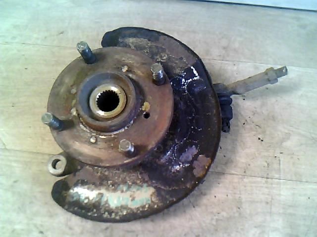 bontott SUZUKI SWIFT II Bal első Csonkállvány Kerékaggyal