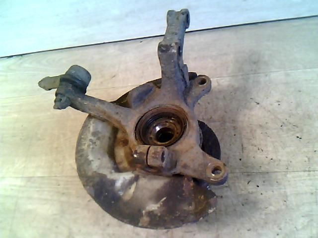 bontott SUZUKI SWIFT II Bal első Csonkállvány Kerékaggyal