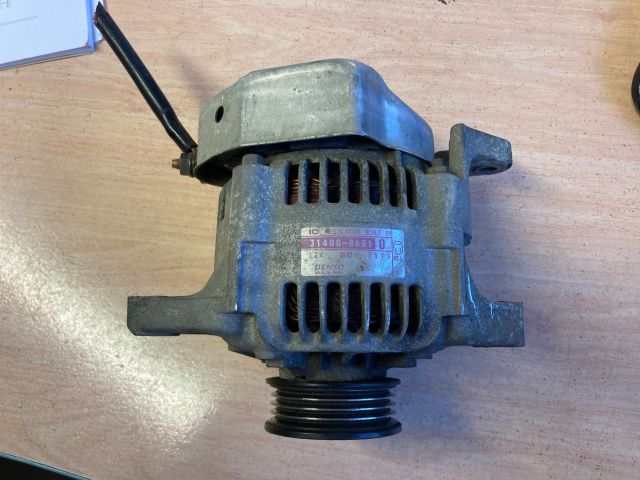 bontott SUZUKI SWIFT II Generátor