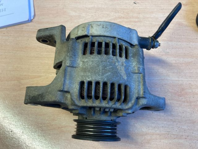 bontott SUZUKI SWIFT II Generátor