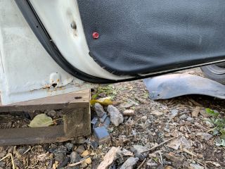 bontott SUZUKI SWIFT II Gyújtáskapcsoló Házzal