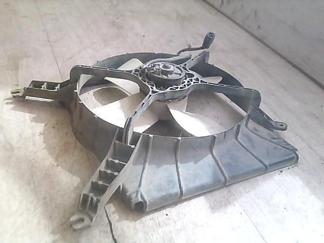 bontott SUZUKI SWIFT II Hűtőventilátor Keret