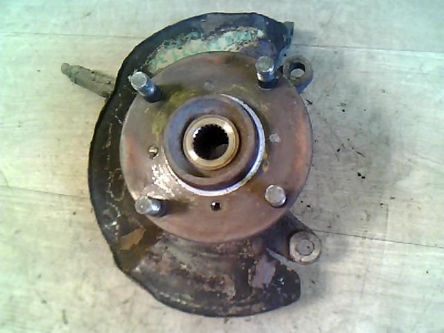 bontott SUZUKI SWIFT II Jobb első Csonkállvány Kerékaggyal