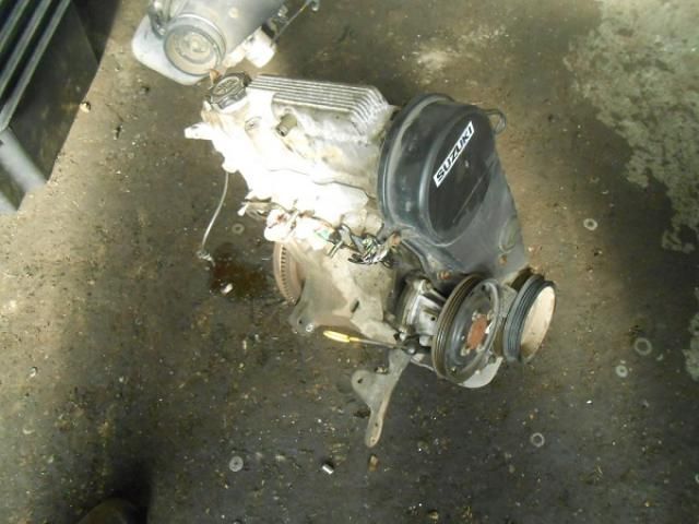 bontott SUZUKI SWIFT II Motor (Fűzött blokk hengerfejjel)