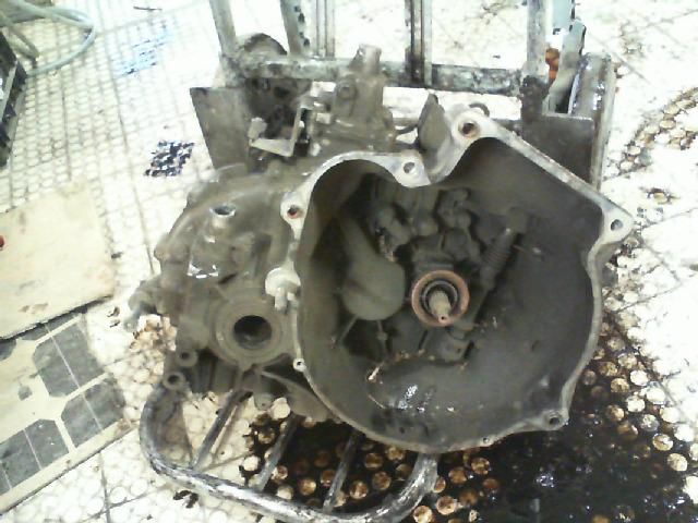 bontott SUZUKI SWIFT II Váltó (Mechanikus)