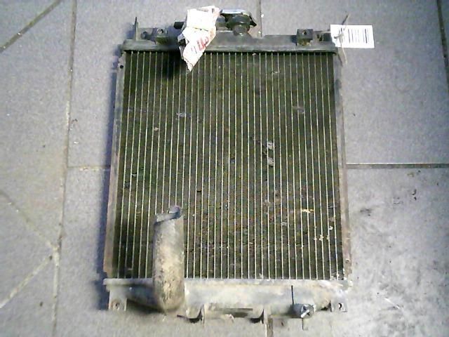 bontott SUZUKI SWIFT II Vízhűtő Radiátor (Nem klímás)