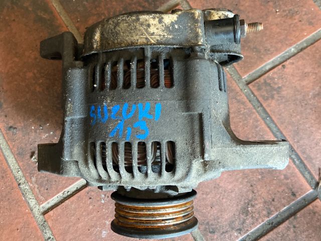 bontott SUZUKI SWIFT II Generátor