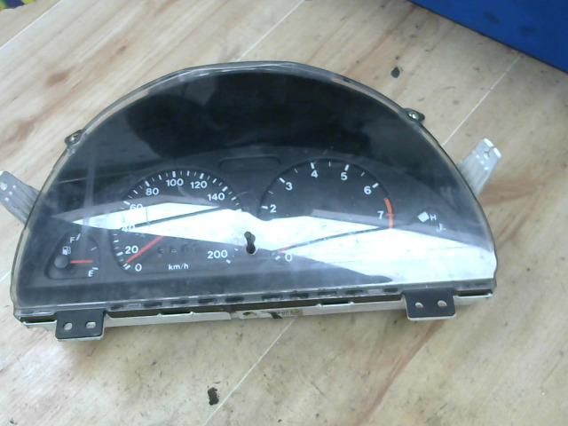 bontott SUZUKI SWIFT II Kilométeróra