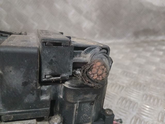 bontott SUZUKI SWIFT II ABS Kocka