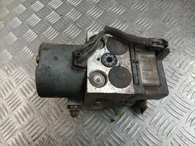 bontott SUZUKI SWIFT II ABS Kocka