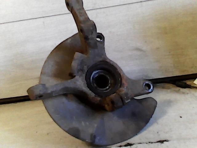 bontott SUZUKI SWIFT II Bal első Csonkállvány Kerékaggyal