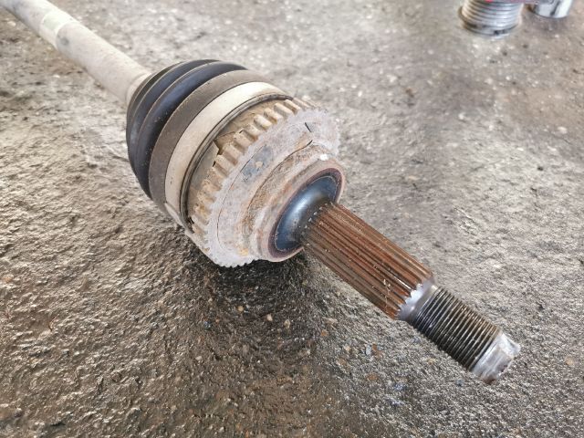 bontott SUZUKI SWIFT II Bal Féltengely