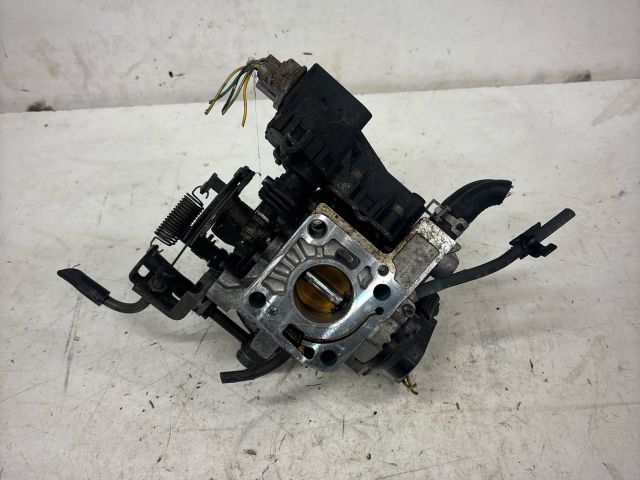 bontott SUZUKI SWIFT II Fojtószelep (Mechanikus)