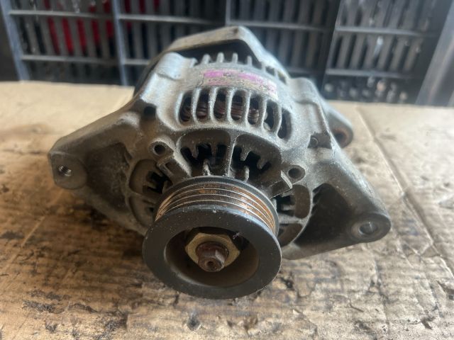 bontott SUZUKI SWIFT II Generátor