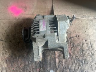 bontott SUZUKI SWIFT II Generátor