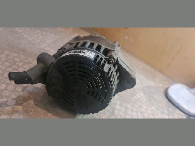 bontott SUZUKI SWIFT II Generátor