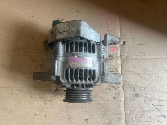 bontott SUZUKI SWIFT II Generátor