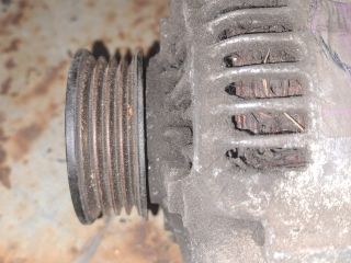 bontott SUZUKI SWIFT II Generátor