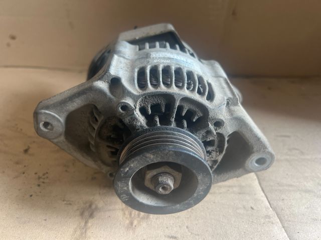 bontott SUZUKI SWIFT II Generátor