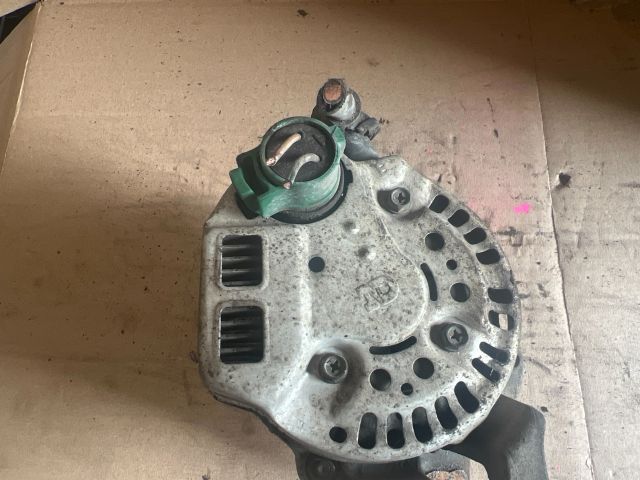 bontott SUZUKI SWIFT II Generátor