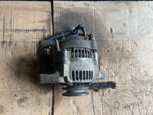 bontott SUZUKI SWIFT II Generátor