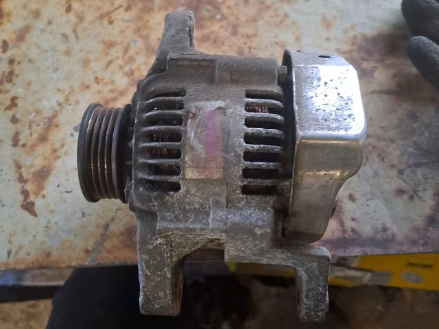 bontott SUZUKI SWIFT II Generátor