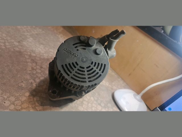 bontott SUZUKI SWIFT II Generátor