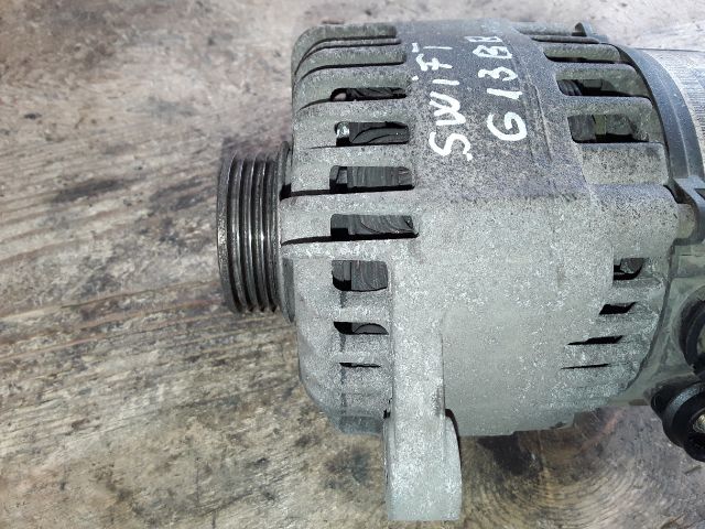 bontott SUZUKI SWIFT II Generátor