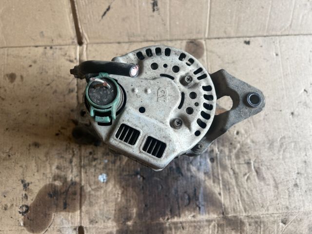 bontott SUZUKI SWIFT II Generátor