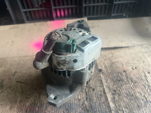 bontott SUZUKI SWIFT II Generátor