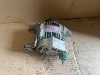 bontott SUZUKI SWIFT II Generátor
