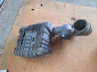 bontott SUZUKI SWIFT II Légszűrő Ház