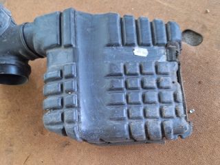 bontott SUZUKI SWIFT II Légszűrő Ház