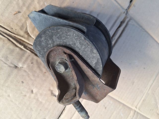 bontott SUZUKI SWIFT II Motor Tartó Bak (Fém)