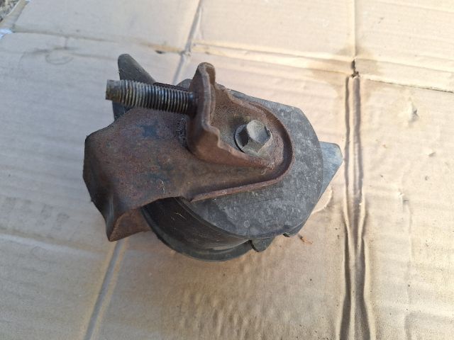 bontott SUZUKI SWIFT II Motor Tartó Bak (Fém)