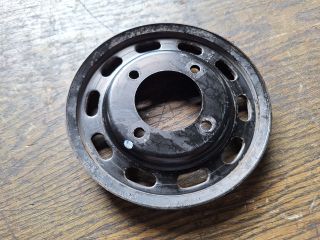 bontott SUZUKI SWIFT II Vízpumpa Szíjtárcsa