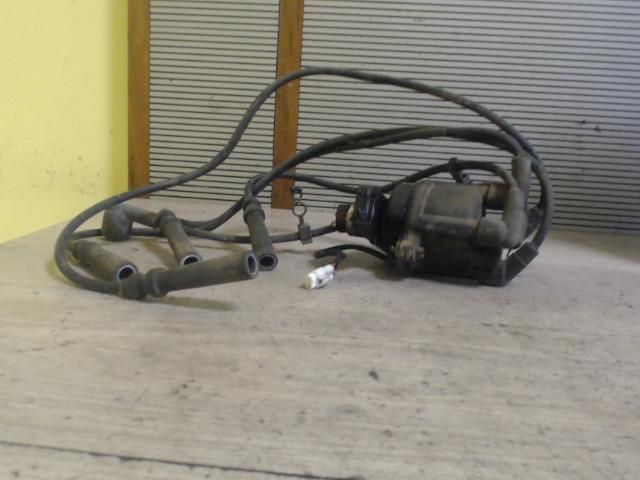 bontott SUZUKI SWIFT II Gyújtáselosztó és Gyertya Kábel