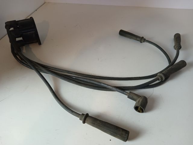 bontott SUZUKI SWIFT II Gyújtáselosztó Fedél