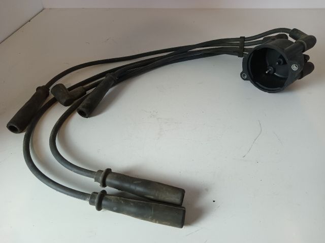 bontott SUZUKI SWIFT II Gyújtáselosztó Fedél