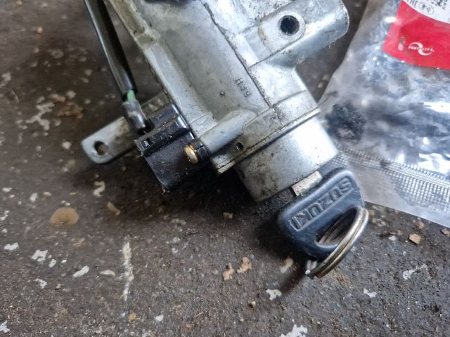 bontott SUZUKI SWIFT II Gyújtáskapcsoló Házzal