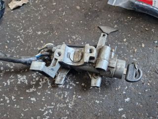 bontott SUZUKI SWIFT II Gyújtáskapcsoló Házzal