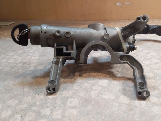 bontott SUZUKI SWIFT II Gyújtáskapcsoló