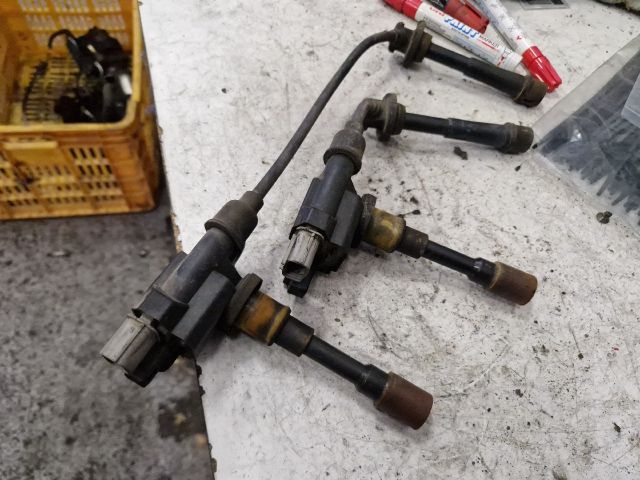 bontott SUZUKI SWIFT II Gyújtótrafó Szett